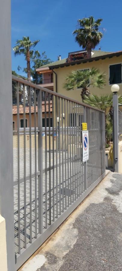 Appartamento La Spiaggia Bordighera Εξωτερικό φωτογραφία